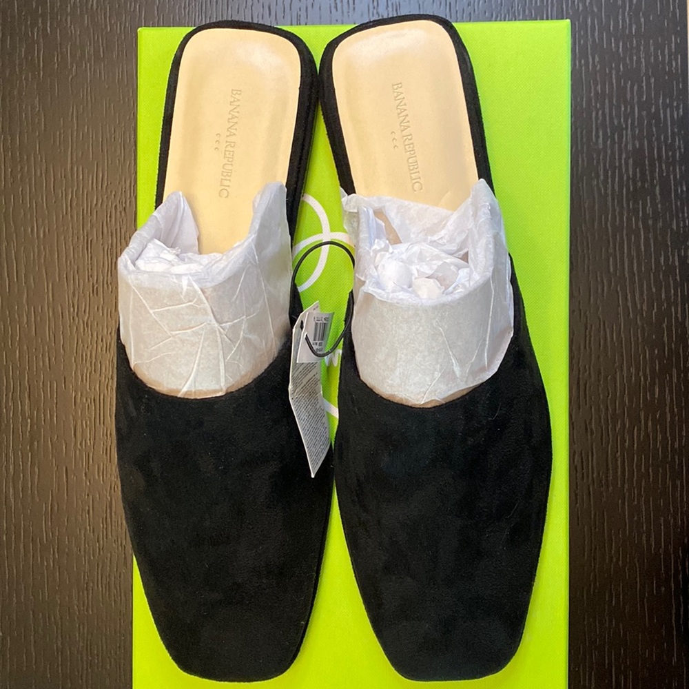 Banana Republic Loafer Slides! Black Unisex faux suede 💙♥️💙